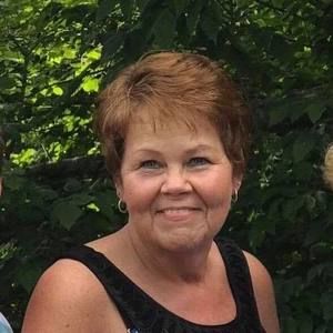 Meet your Posher, Lorrie